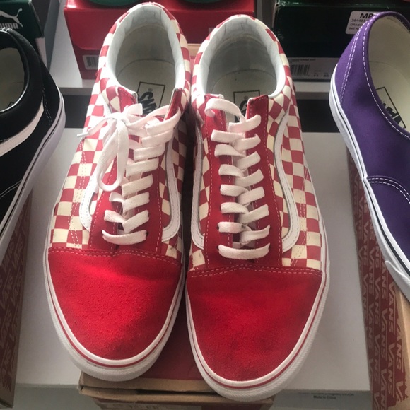 Lot of Vans and Pumas - Picture 3 of 7